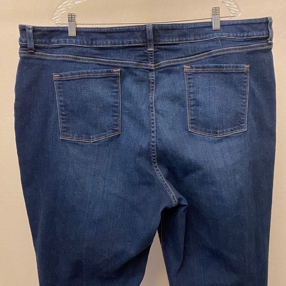 L.L. Bean Jeans, Women’s Classic Fit, Stretch, Size 26W, whiskered Straight Leg - Picture 6 of 10